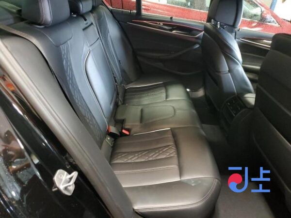 BMW Series 5 2017 Black- WBAJC3108HG923550 - Image 6