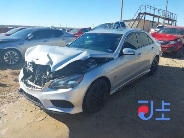 2015 Mercedes-Benz E250 BlueTEC 4Matic Silver — WDDHF9HB4GB290016