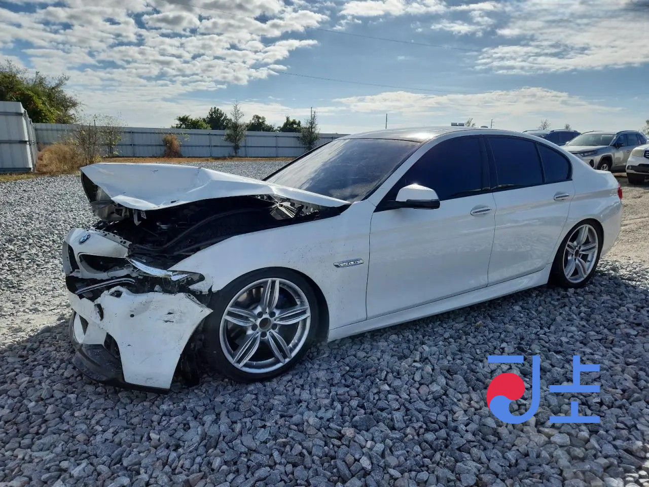 2014 BMW 5-Series 520d xDrive White — WBA5B9108ED568478