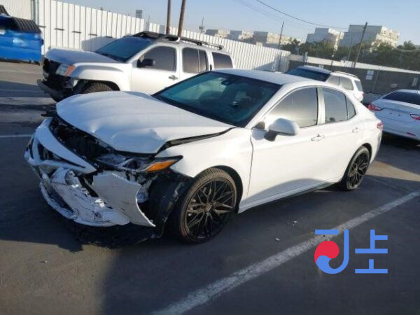 2017 Toyota Camry White — JTNB11HK5J3053600