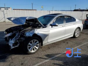 2015 BMW 5-Series 520d xDrive Silver — WBA5E7104FG154349