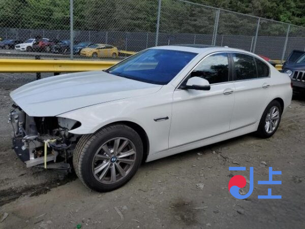 2014 BMW 5-Series 520d White — WBA5E5105FG055074