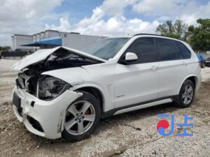 2015 BMW X5 xDrive30d White — WBAKS4107F0H59701