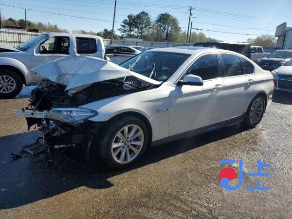 2015 BMW 5-Series 520d White — WBA5E5107FG056047
