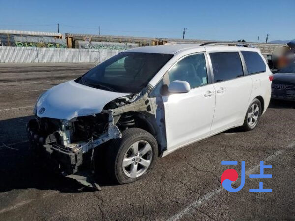 2015 Toyota Sienna White — 5TDDK3DC5FS107259