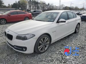 2015 BMW 5-Series 520d xDrive White — WBA5E7108GG156235