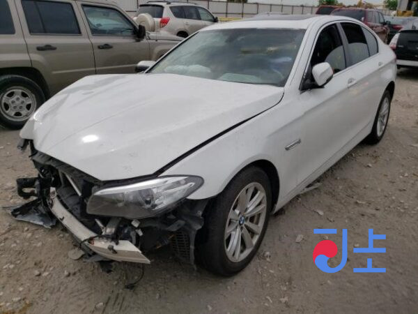 2016 BMW 5-Series 520d White — WBA5E5105GG200888