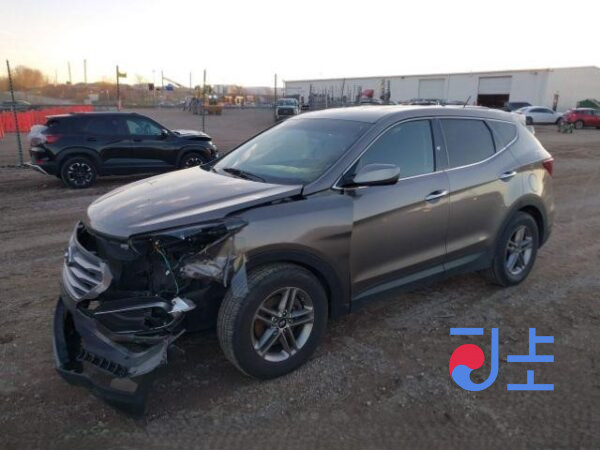 2018 Hyundai SantaFe Gray - KMHS581ADKU089024