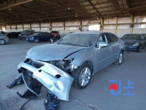 2015 Lexus ES300H Silver — JTHBW1GG1G2113744