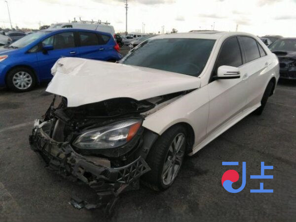 2014 Mercedes Benz E Class E220 White - WDDHF0AB0FB114472