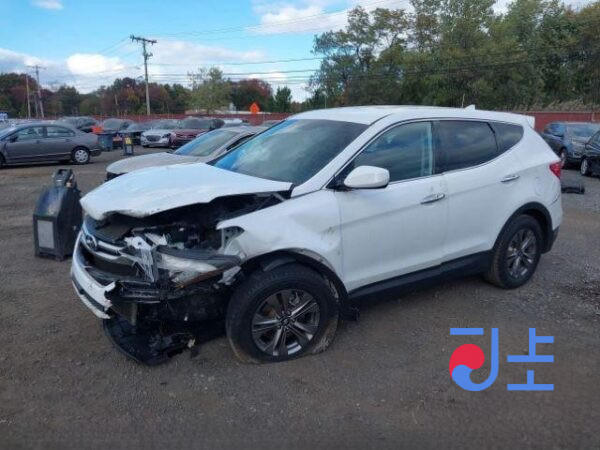 2015 Hyundai SantaFe White - KMHSW81UDFU520074
