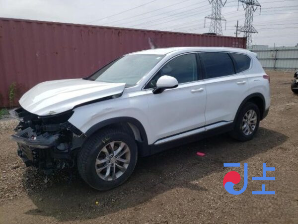 2018 Hyundai Santa Fe White - KMHS281BBKU032305