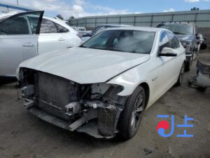 2016 BMW 5-Series 520d White — WBA5E5107GG209575