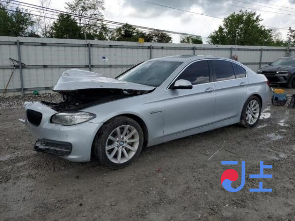 2015 BMW 5-Series 520d xDrive Silver — WBA5E710XFD675688