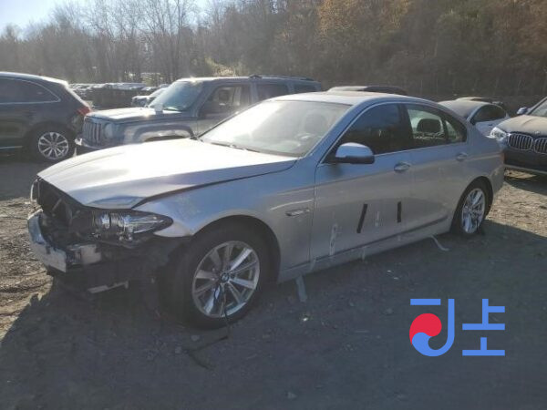 2014 BMW 5-Series 520d xDrive Silver — WBA5C3105ED040357