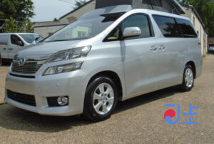 2014 Toyota Vellfire Silver — ANH20-8347463