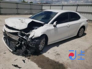 2018 Toyota Camry White — JTNB11HK1J3055750