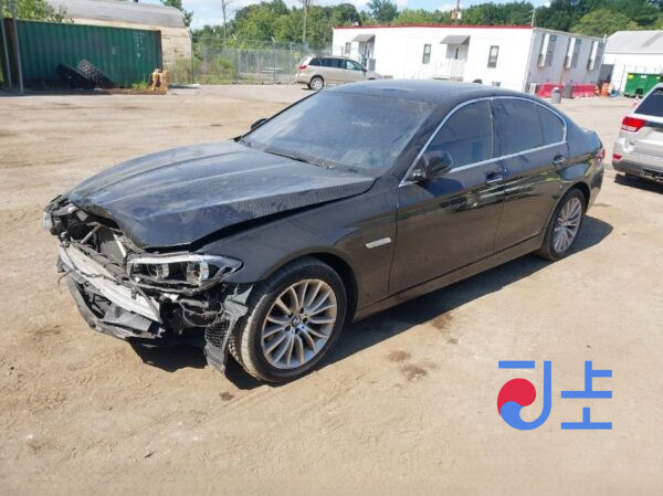 2015 BMW 5-Series 520d xDrive Black — WBA5E7109FD676055