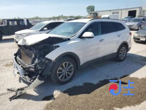 2017 Hyundai SantaFe White - KMHSW81UBJU845198