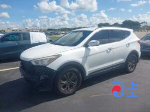 2015 Hyundai SantaFe White - KMHSW81UBGU535070