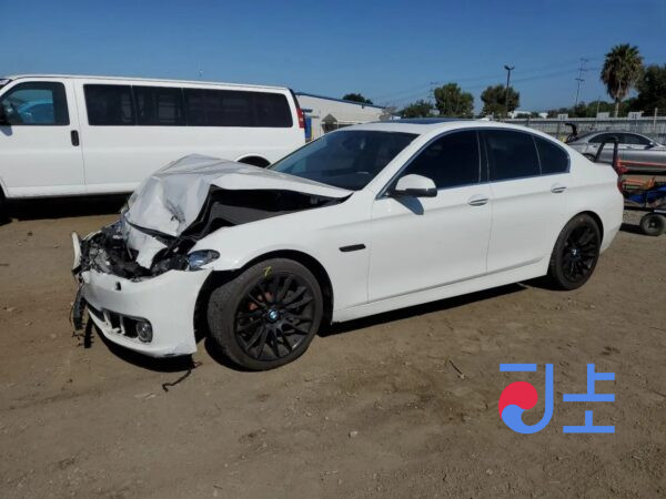 2014 BMW 5-Series 520d White — WBA5C3107ED042675