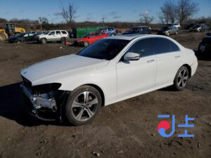 2018 Mercedes Benz E Class E220d 4Matic White - WDDZF0FB1JA319956