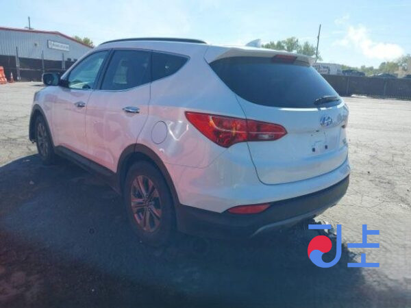 2016 Hyundai SantaFe White - KMHSW81UBGU629274 - Image 3