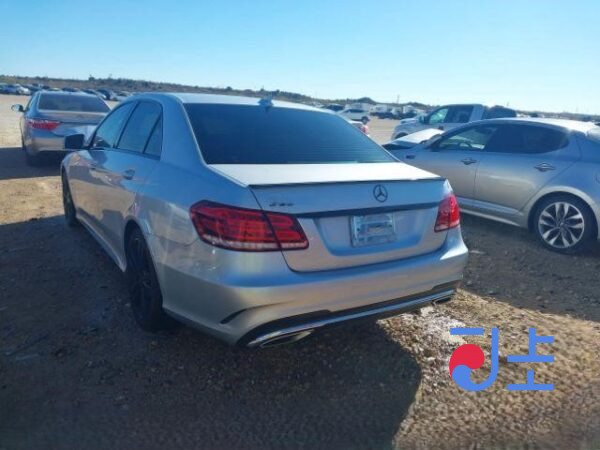 2015 Mercedes-Benz E250 BlueTEC 4Matic Silver — WDDHF9HB4GB290016 - Image 3