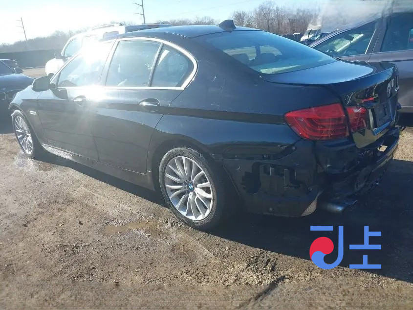 2014 BMW 5-Series 520d Black — WBA5C3104ED767022 - Image 3