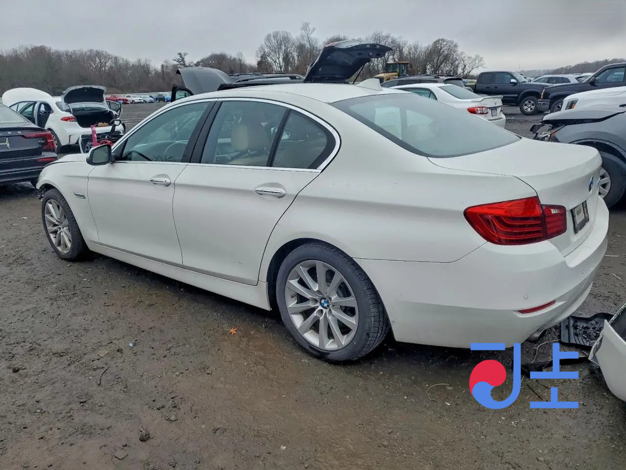 2015 BMW 5-Series 520d White — WBA5E5108FG066120 - Image 3