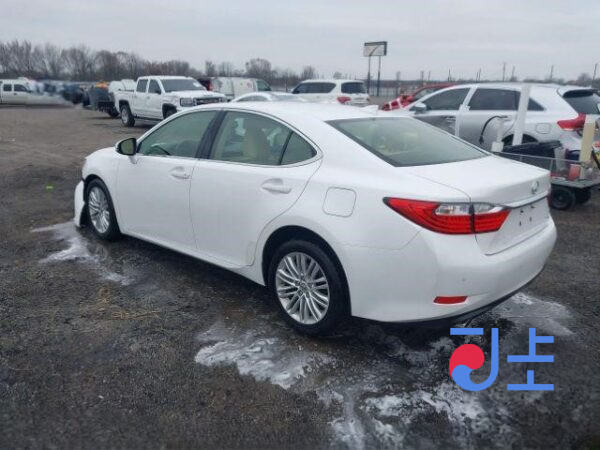 2015 Lexus ES300H White — JTHBW1GG6G2114257 - Image 3