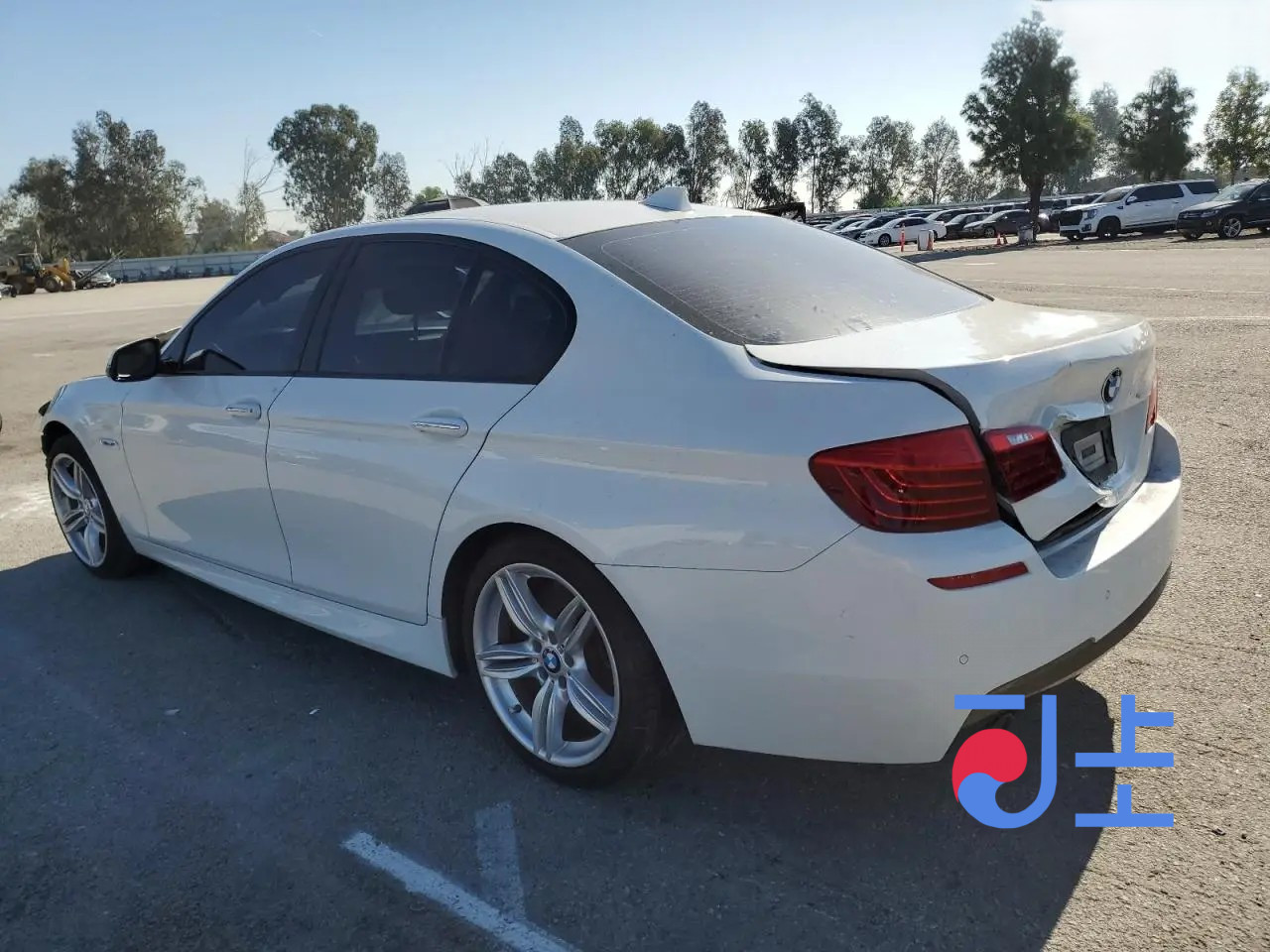 2015 BMW 5-Series 520d xDrive White — WBA5E7106FG154580 - Image 3