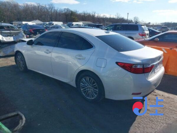 2014 Lexus ES300H White — JTHBW1GG7E2062991 - Image 3