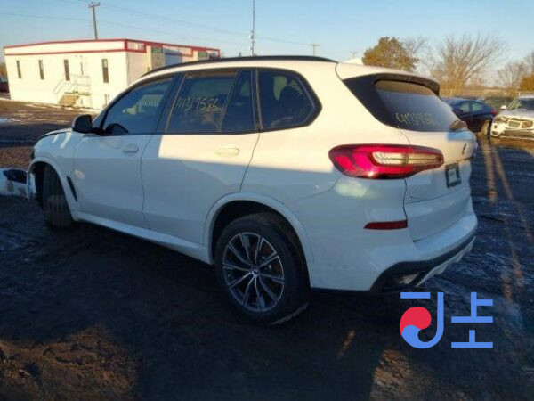 2023 BMW X5 xDrive30d White — WBA11EV05R9S36172 - Image 3