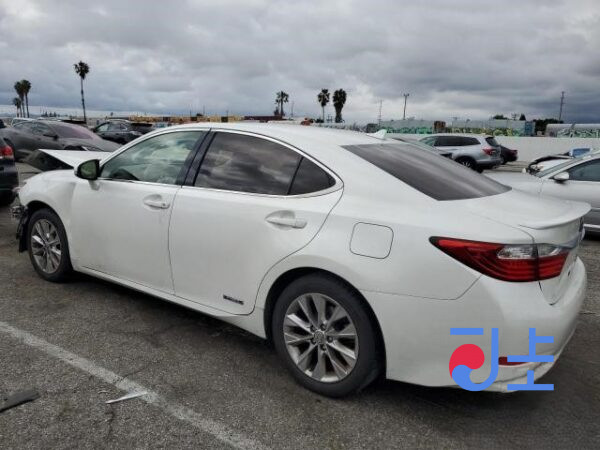 2014 Lexus ES300H White — JTHBW1GG9E2042354 - Image 3