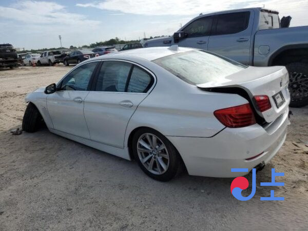 2015 BMW 5-Series 520d White — WBA5E510XFG065728 - Image 3