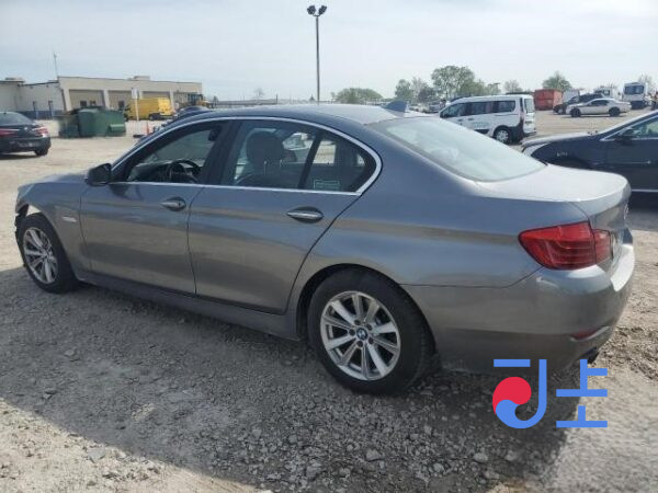 2015 BMW 5-Series 520d xDrive Gray — WBA5E7109FD675701 - Image 3