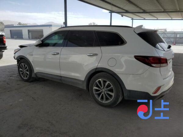 2017 Hyundai SantaFe White - KMHSW81UBHU766954 - Image 3