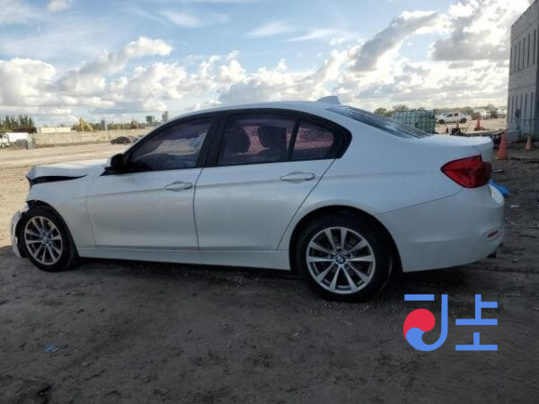 2016 BMW 320d White — WBA8C5107GK639624 - Image 3