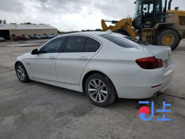 2016 BMW 5-Series 520d White — WBA5E5103GG200985 - Image 3