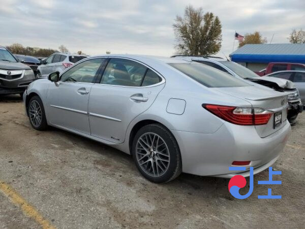 2014 Lexus ES300H Silver — JTHBW1GG9F2084251 - Image 3