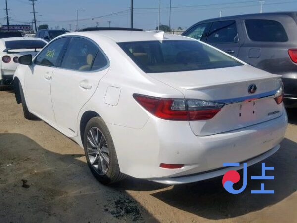 2016 Lexus ES300H White — JTHBW1GG0H2133730 - Image 3