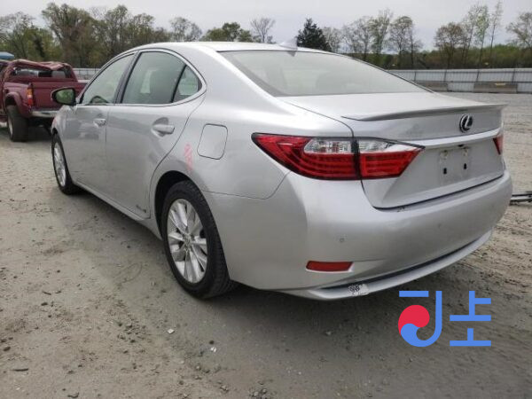 2015 Lexus ES300H Silver — JTHBW1GG9G2102376 - Image 3