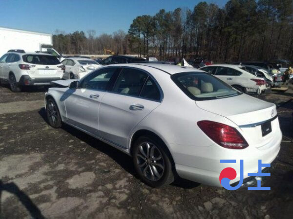 2015 Mercedes-Benz C220d White — WDDWF0EB6GF260032 - Image 3