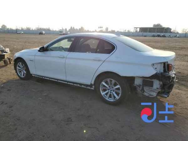 2014 BMW 5-Series 520d xDrive White — WBA5B9109ED567081 - Image 3