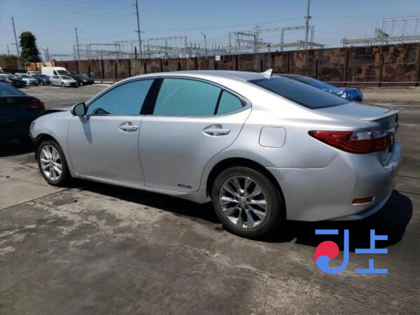 2014 Lexus ES300H Silver — JTHBW1GG1E2054854 - Image 3