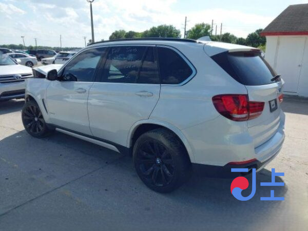2015 BMW X5 xDrive40d White — WBAKS6105F0N59179 - Image 3
