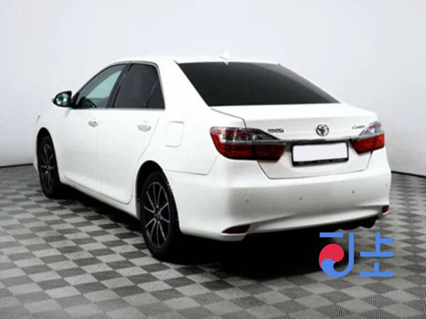 2016 Toyota Camry Hybrid White — AVV50-1055926 - Image 3