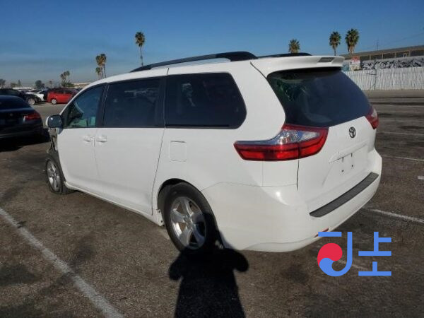 2015 Toyota Sienna White — 5TDDK3DC5FS107259 - Image 3