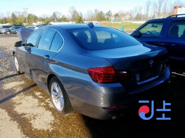 2015 BMW 5-Series 520d Gray — WBA5E5101FG064032 - Image 3